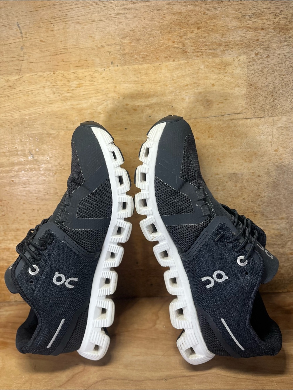 On Cloud 5 LIGHTWEIGHT REFLECTIVE Womens Size 7.5 Running Shoes Sneakers Black - Picture 6 of 12